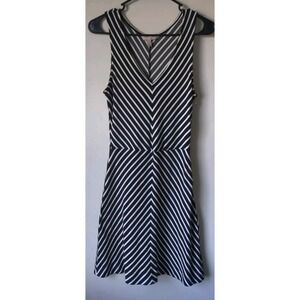 Banana Republic Black And White Striped Dress Gold Side Zipper‎ Stretch Size 6
